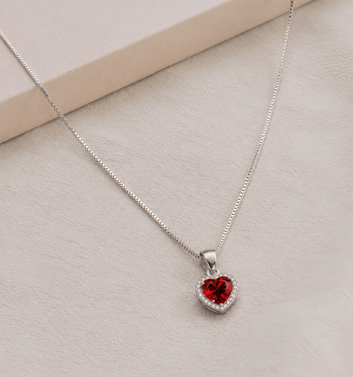Collier Monaco